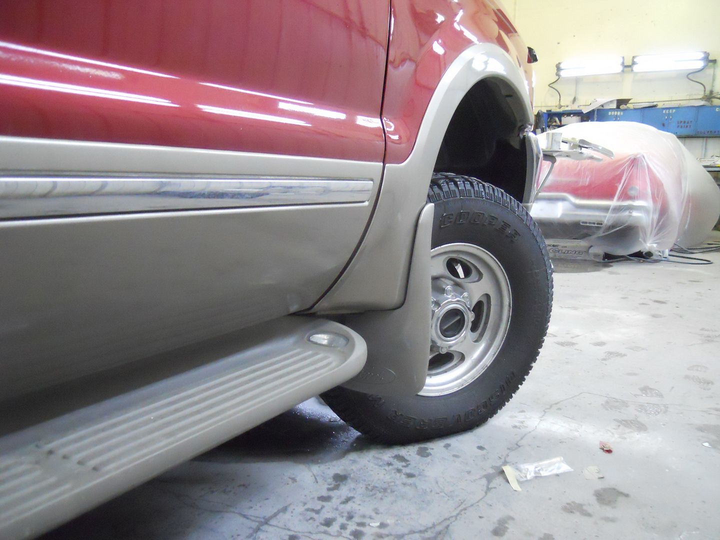 Excursion mud flaps. - Ford Truck Enthusiasts Forums